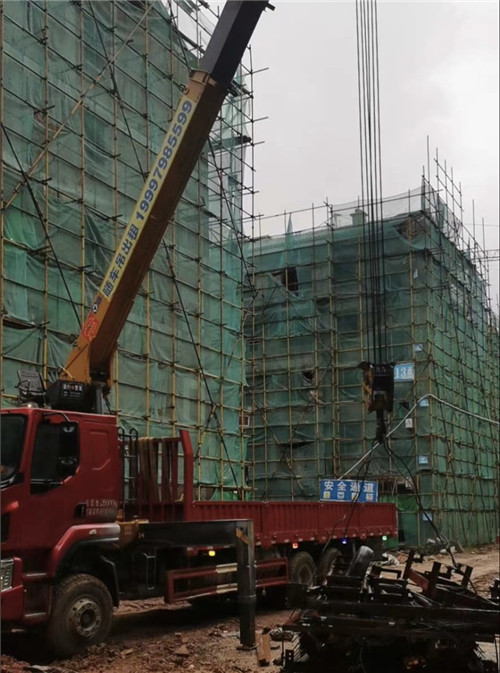 沁阳市“慢工细活”—— 吊车的 “微动控制” 技术
